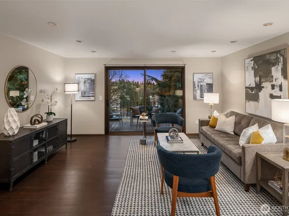 5220 21st Avenue NE #2, Seattle, WA 98105