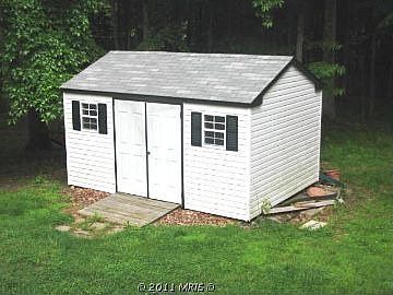 3rd image of 10 Christina Ct