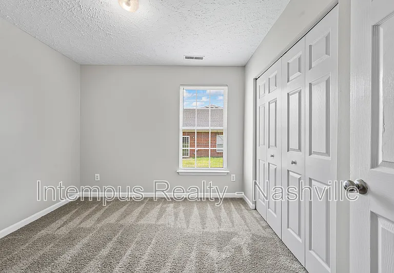 553 Rose Cottage Cir — Photo 16