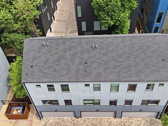 3rd image of 427 W 10th St #803