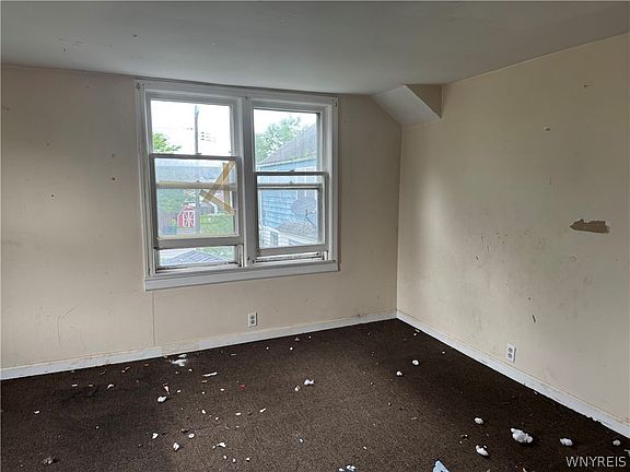 5th image of 2405 Michigan Ave