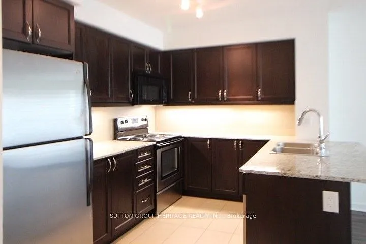 1235 Bayly St — Photo 3
