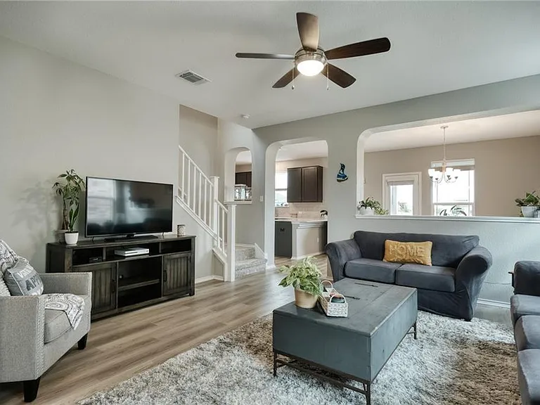 209 Asher Blue Dr — Photo 4