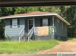 926 Treadwell Ave, Lufkin, TX 75904