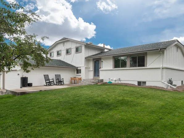 8234 Ammons Cir, Arvada, CO 80005