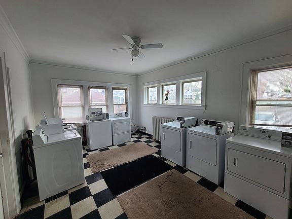 3rd image of 1615-1625 East Ave #300