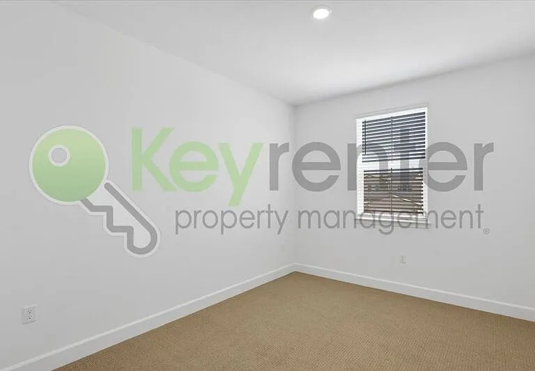 224 Twilight Peak Ct — Photo 33