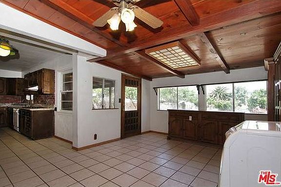 5th image of 5850 Calvin Ave
