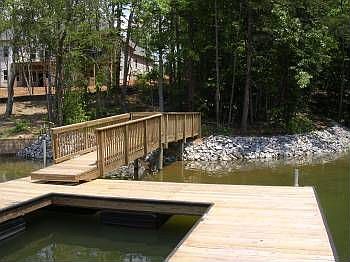 3rd image of 8903 Warwicke Ln