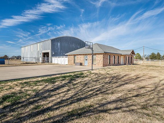 3rd image of 11616 Tanglewood Rd