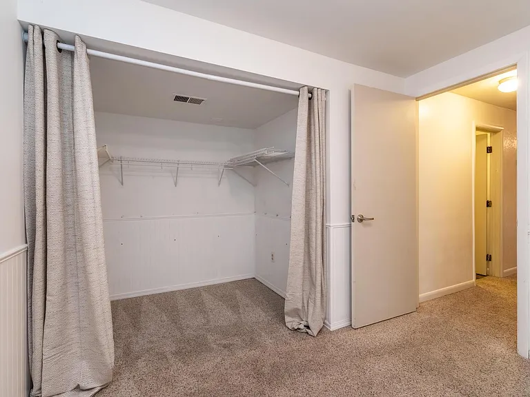 226 S Carr Ave — Photo 18