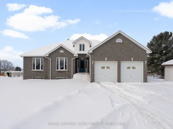 37 Rapid Rd, Whitewater Region, ON K0J 2L0