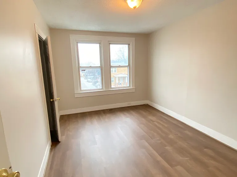 4024 Eierman Ave — Photo 2