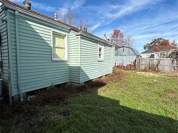 5th image of 5423 Mandeville St