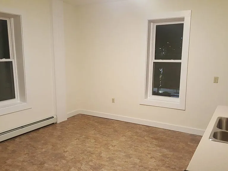 178 Main St #1 — Photo 4