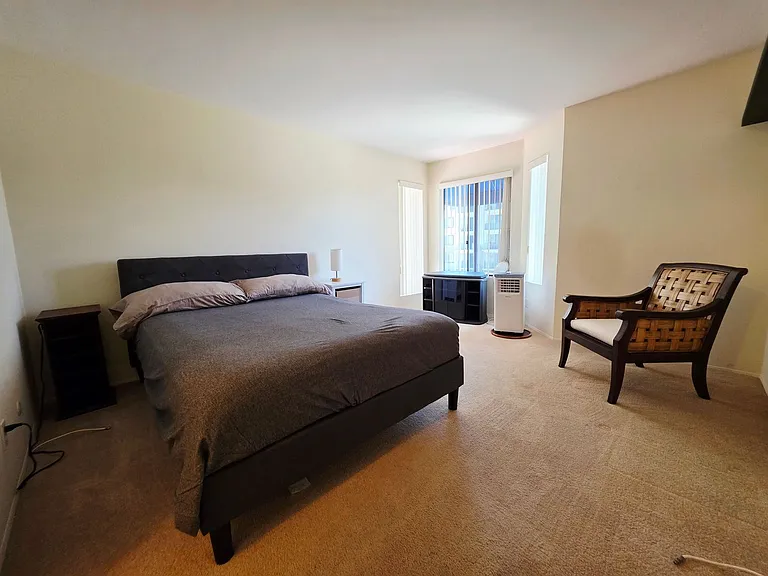 8308 Regents Rd #3P — Photo 6