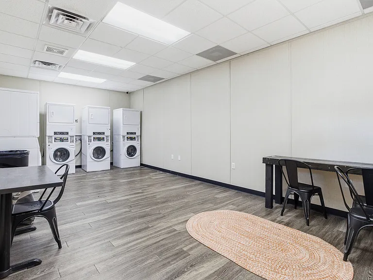 Reserve at Midtown — Photo 24