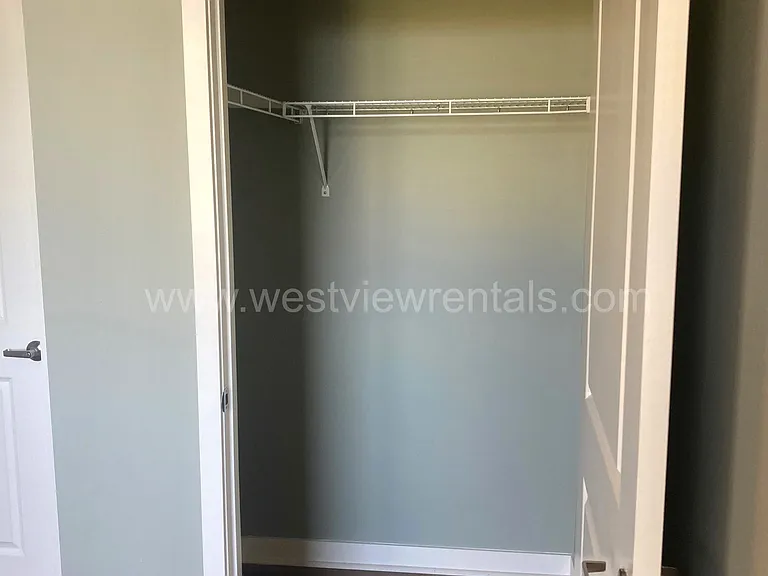 203 E Laurel St — Photo 331