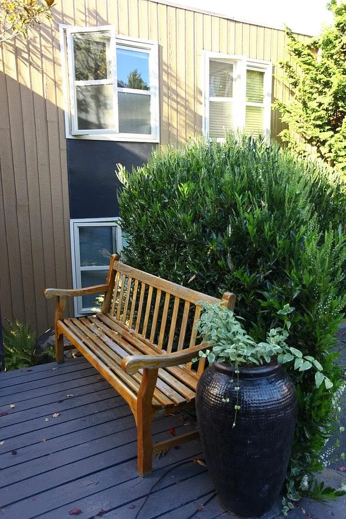 163 Etruria St — Photo 2