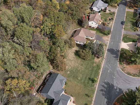 5th image of 1805 Golf View Drive