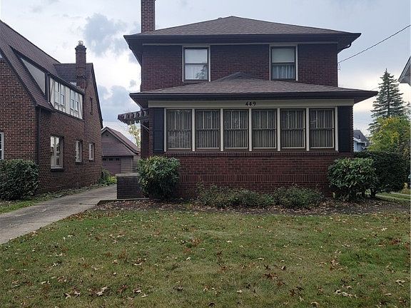 2nd image of 449 E Broadway Ave