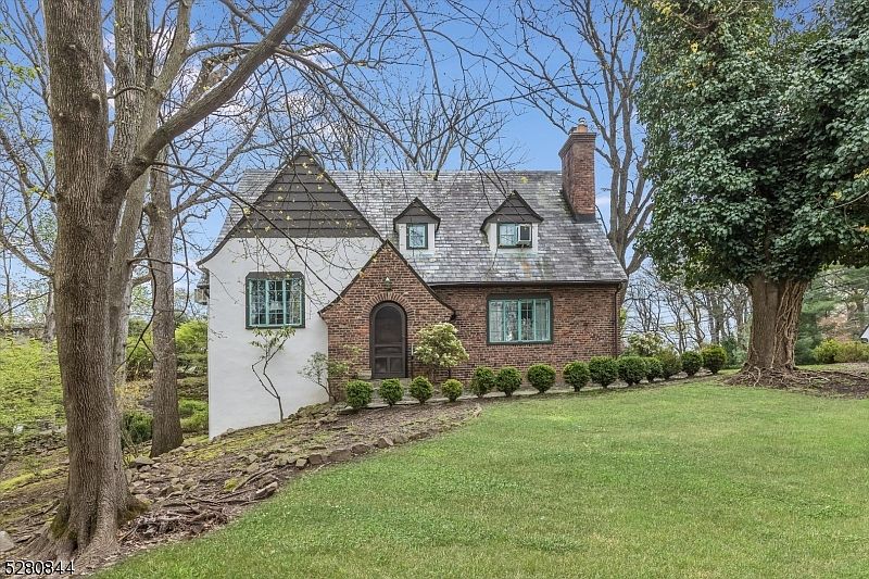 9 Bradford Way, Cedar Grove, NJ 07009 Zillow