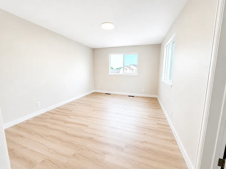 10595 Milwaukee St — Photo 10