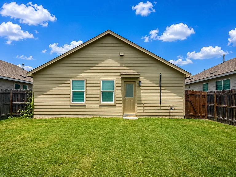 914 Albatross Way — Photo 11