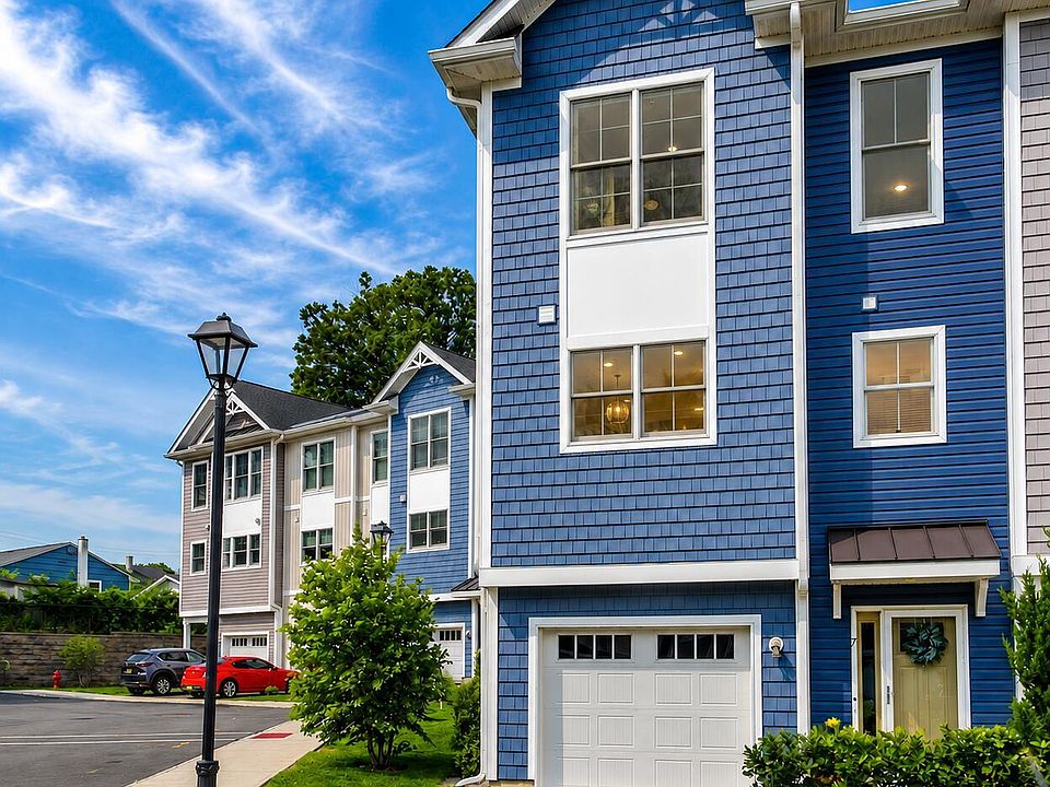 1st image of 7 Raritan Cove