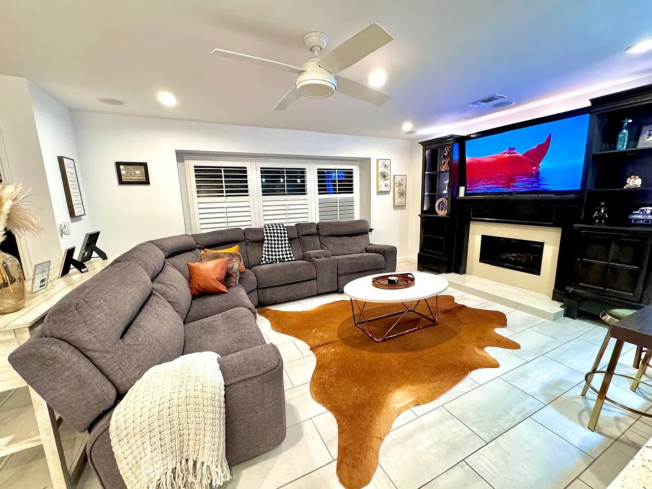3 bed, 1600 sqft, $6,600 — Photo 2
