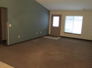 517-521 Vine St, Burlington, IA 52601