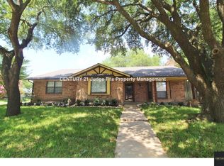 124 Chieftain Dr, Waxahachie, TX 75165