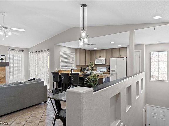 5th image of 5455 Cardinal Ridge Ct Unit 202