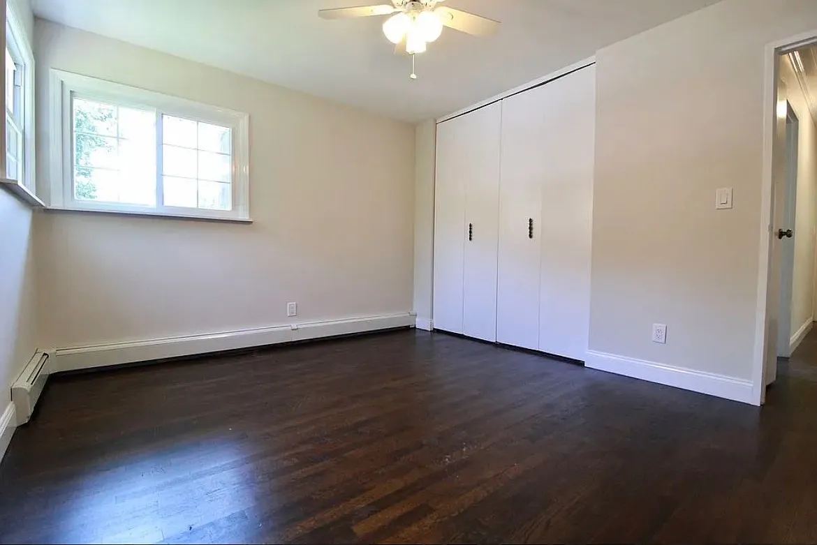 3 bed, 1000 sqft, $3,650 — Photo 4