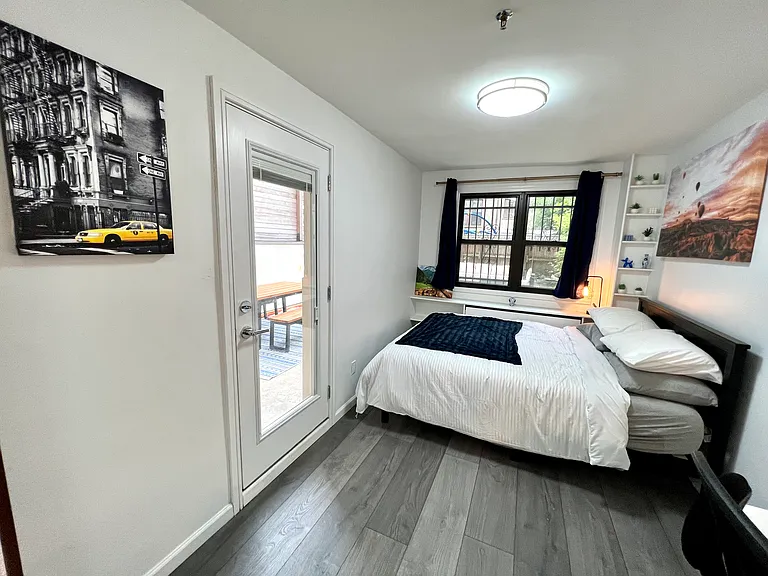 148 W 92nd St #B — Photo 23
