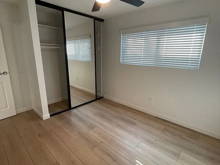 2238 Manchester Ave. — Photo 15