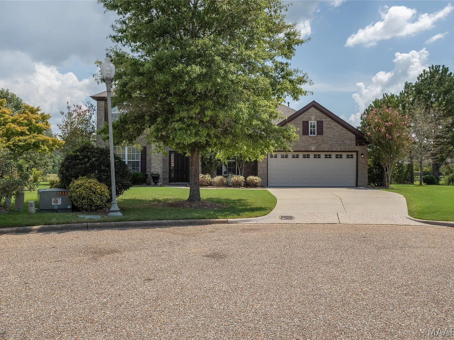 4 bed, 3.5 bath, 2854 sqft, $3,000 — Photo 2