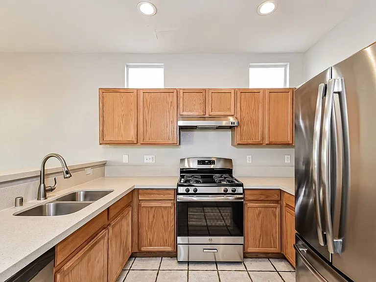 5044 Drifting Creek Ave — Photo 8