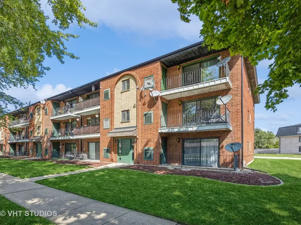 7000 W 98th St #1B, Chicago Ridge, IL 60415