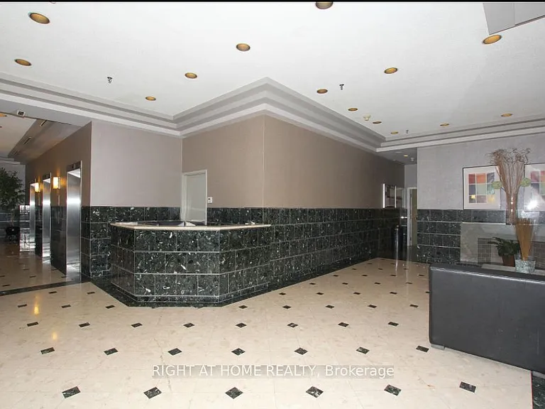 298 Jarvis St #1507 — Photo 2