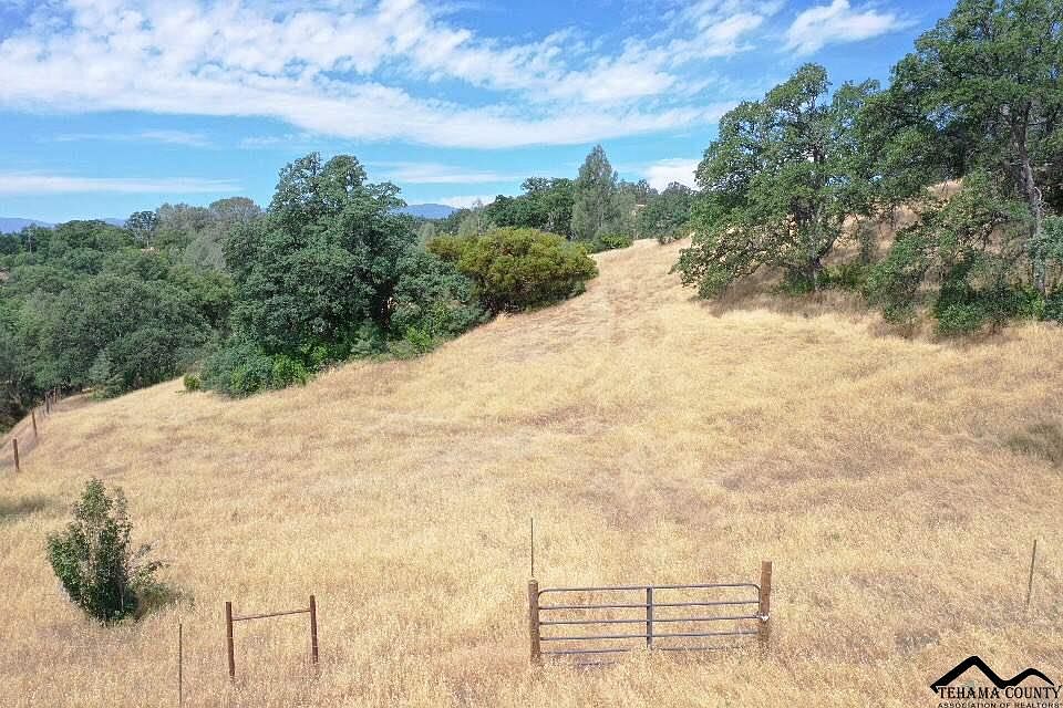 1st image of 16615 Hill Crest Rd