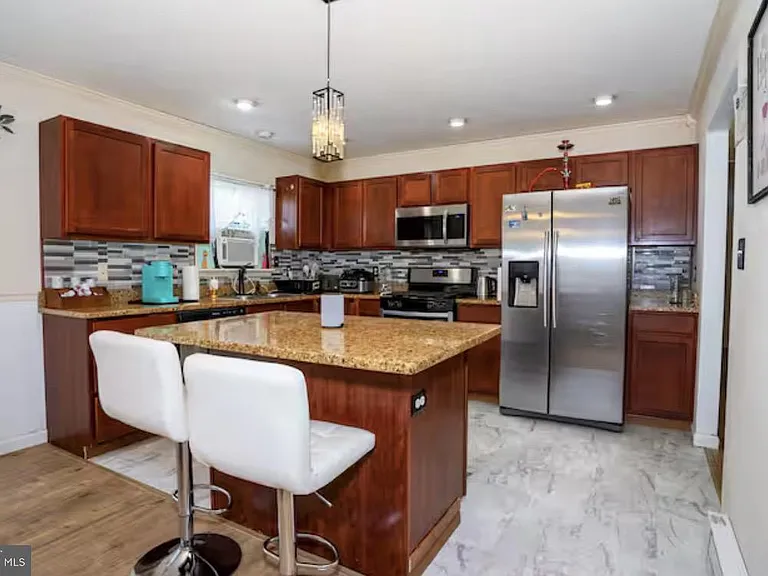 449 Clearview Dr — Photo 4