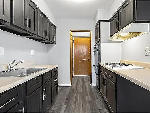 1 bed, $1,200 — Photo 2