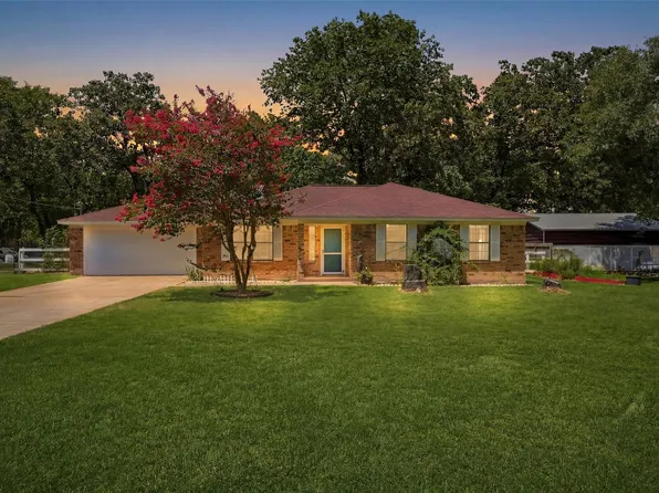 39 Wood Lodge Dr, Huntsville, TX 77320