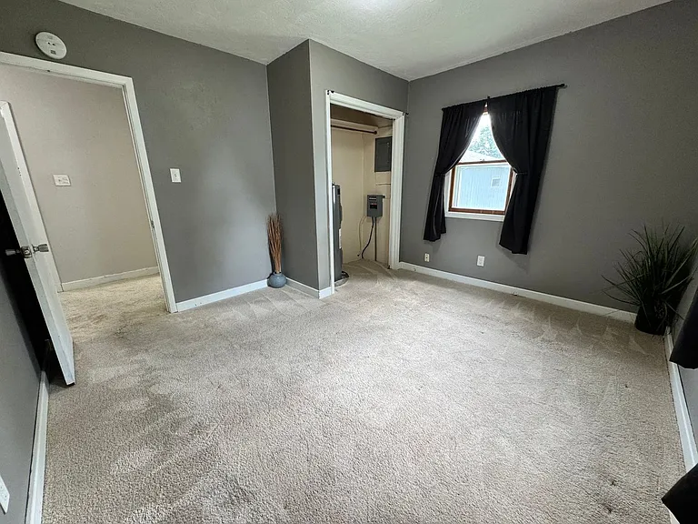 230 E Gilbert Dr — Photo 26