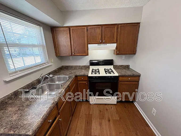520 S Pike St — Photo 7