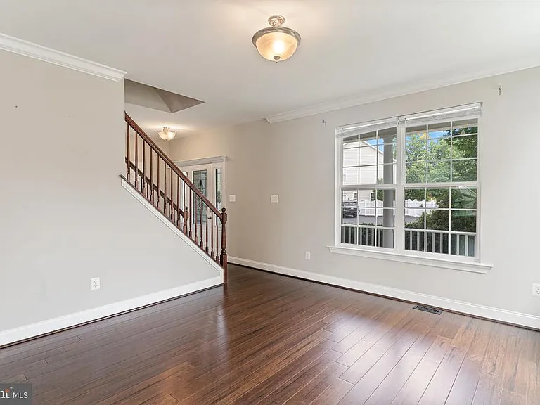 7495 Cavalcade Dr — Photo 9