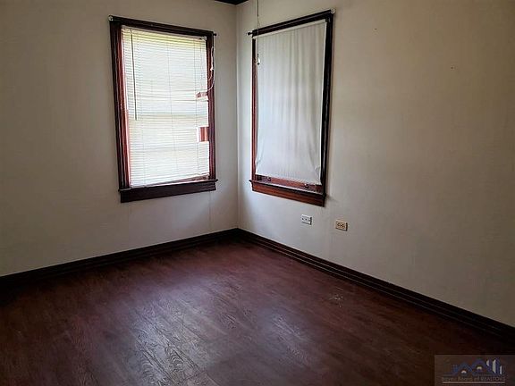 5th image of 123B Carolyn Ave