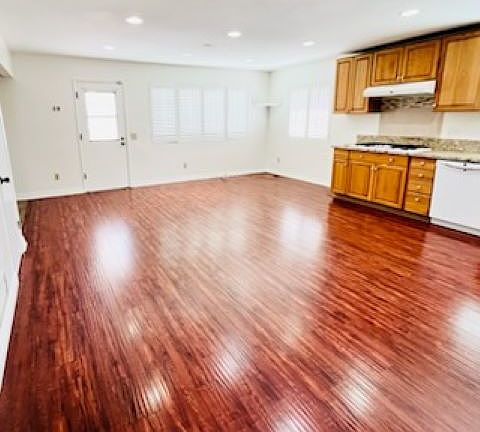 family room/kitchen