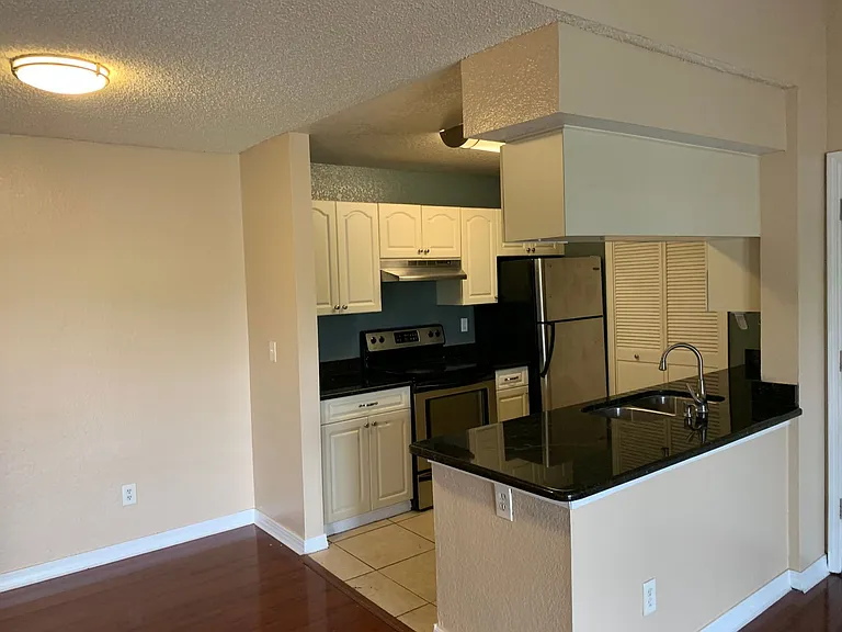 2550 N Alafaya Trl #3305 — Photo 3